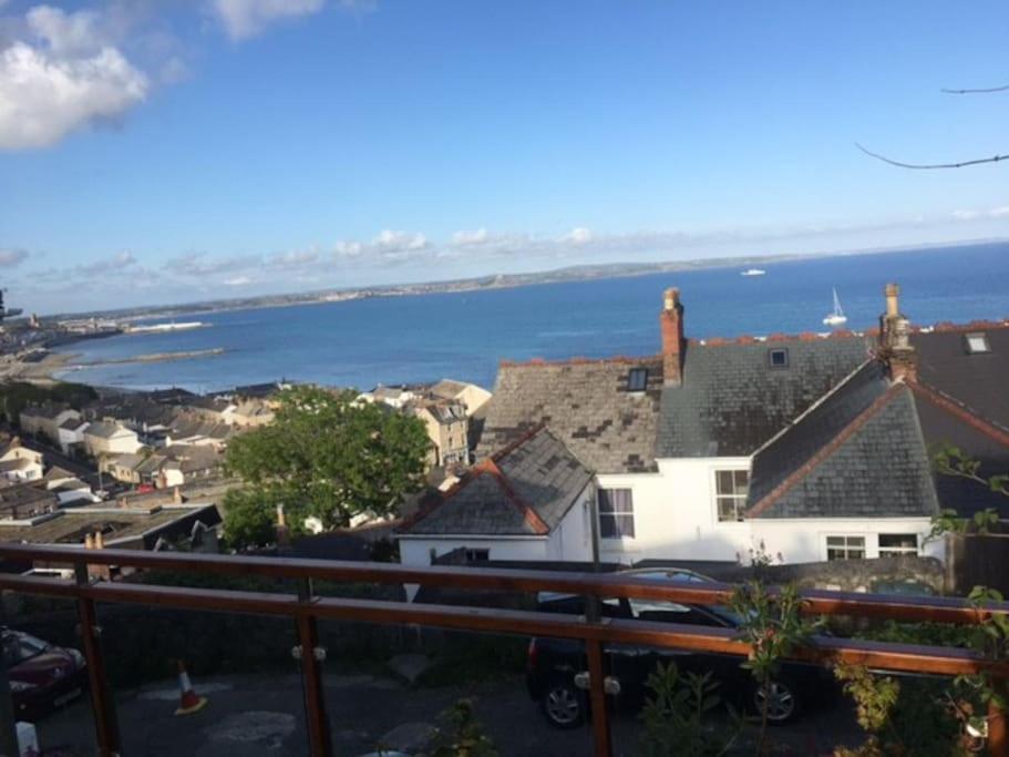 Modern Studio Apartment With Outstanding Views, Sleeps 2 Newlyn Kültér fotó