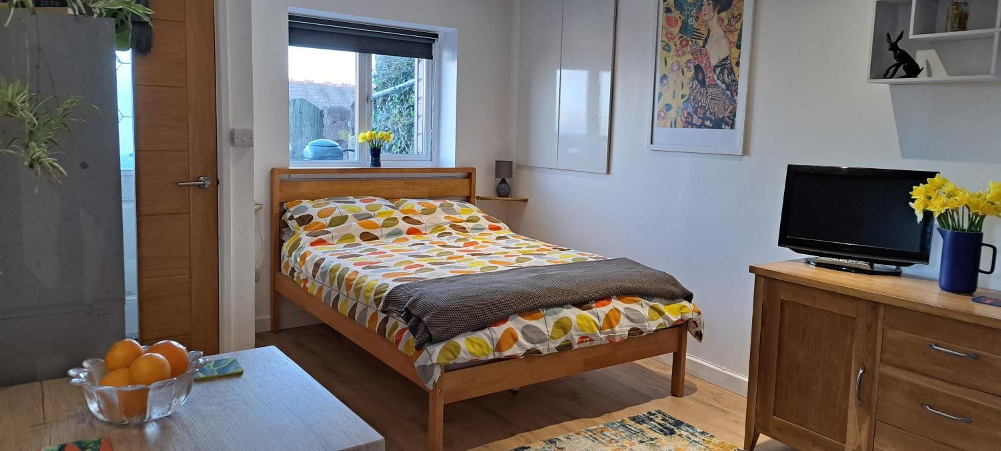 Modern Studio Apartment With Outstanding Views, Sleeps 2 Newlyn Kültér fotó