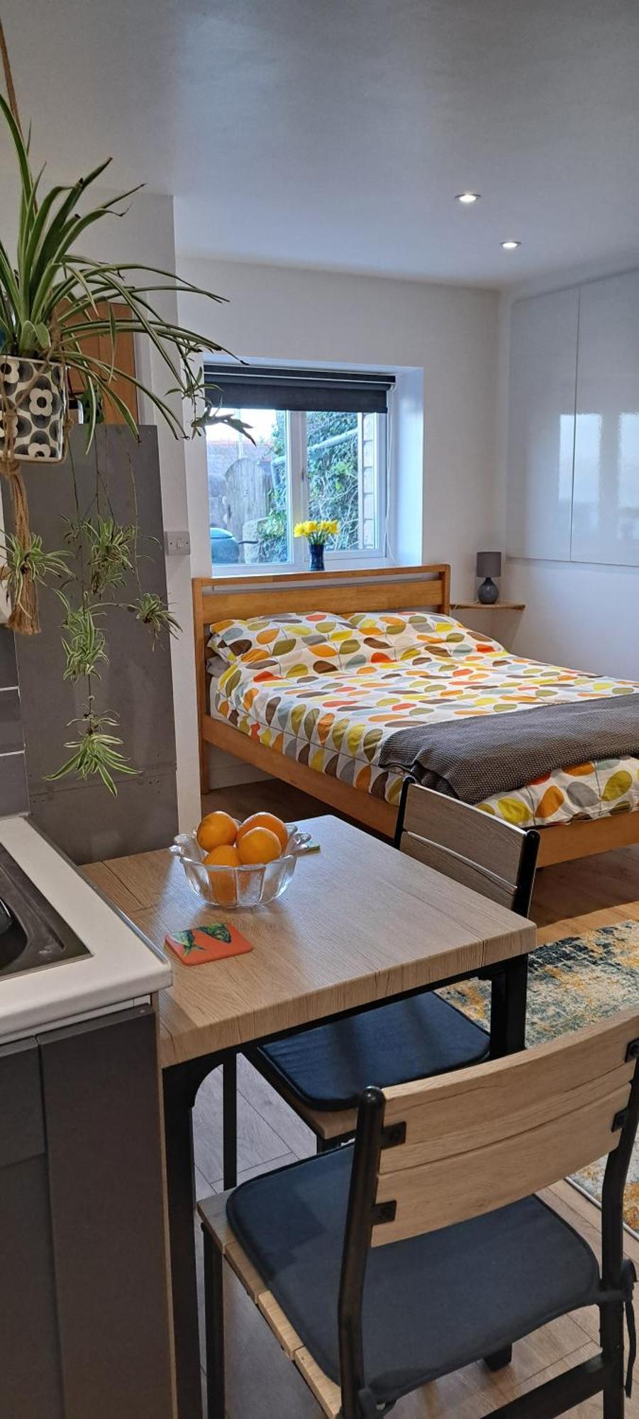 Modern Studio Apartment With Outstanding Views, Sleeps 2 Newlyn Kültér fotó