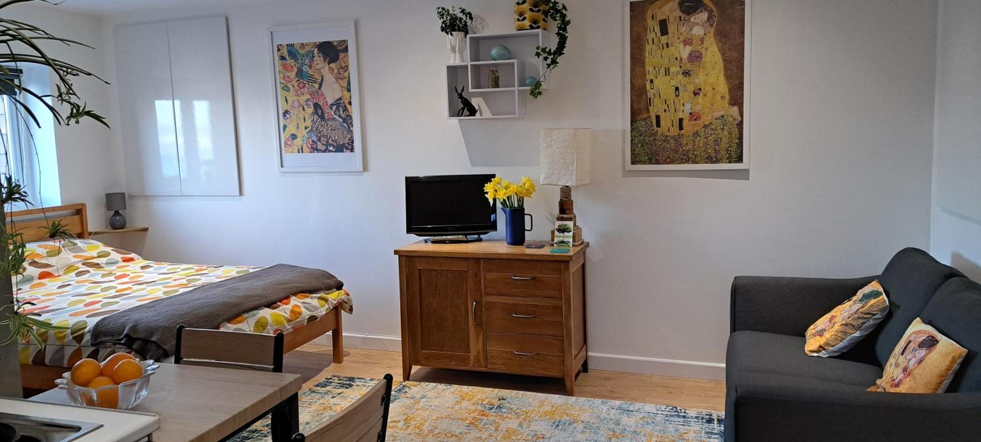 Modern Studio Apartment With Outstanding Views, Sleeps 2 Newlyn Kültér fotó