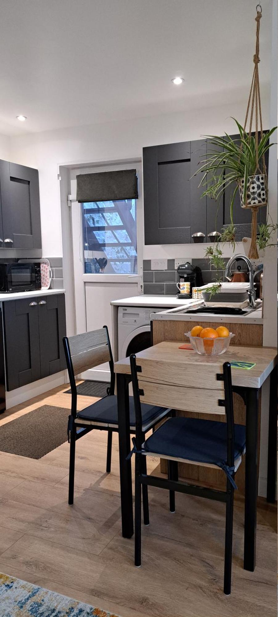 Modern Studio Apartment With Outstanding Views, Sleeps 2 Newlyn Kültér fotó